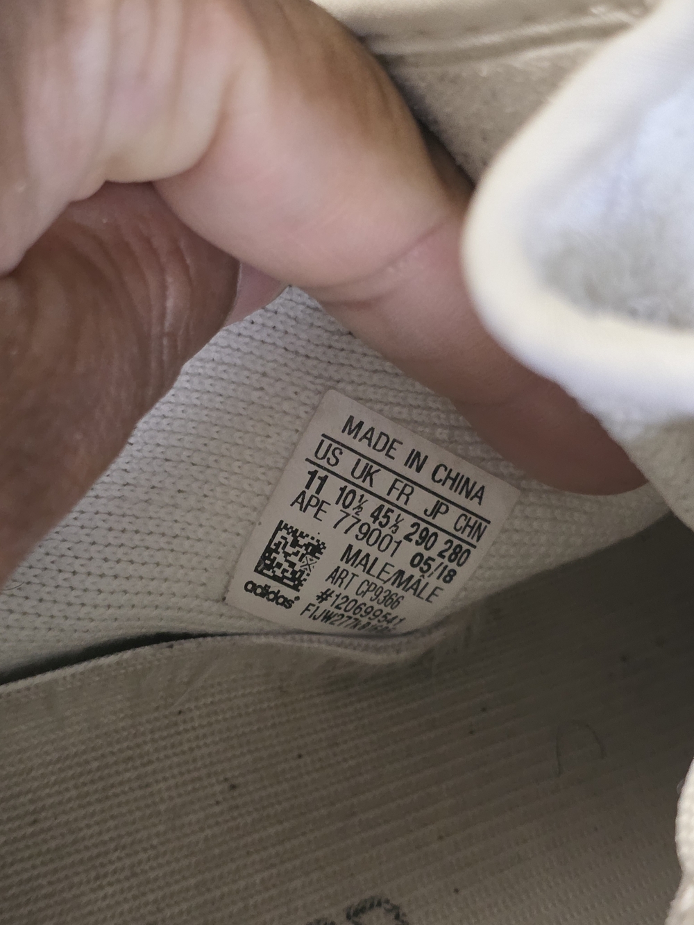 Addias Yeezy Boost 350 V2 - Picture 5 of 6